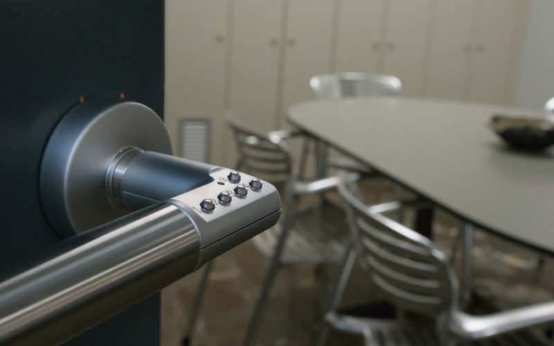 FOTO OFICINA REUNION MANETA